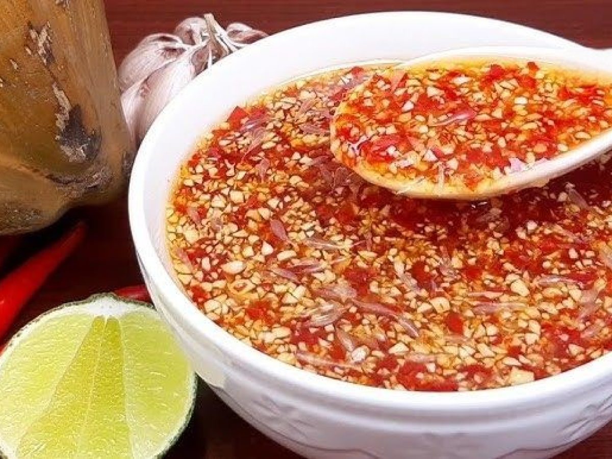 Nước mắm ngon giúp nước chấm đạt chuẩn vị