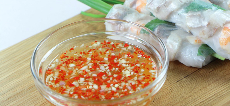 Nước mắm chấm thịt luộc