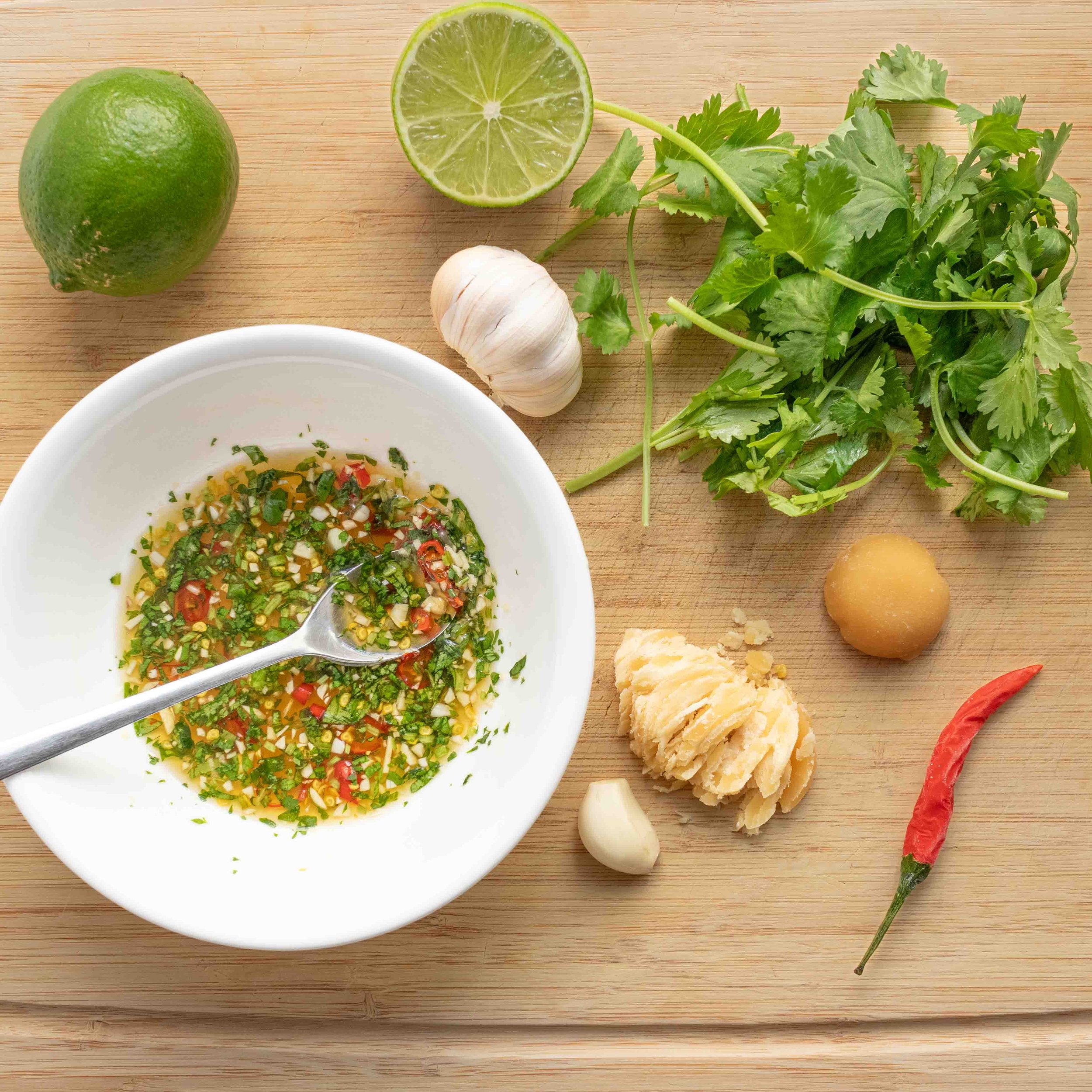 Cá cơm tươi dùng để làm nước mắm