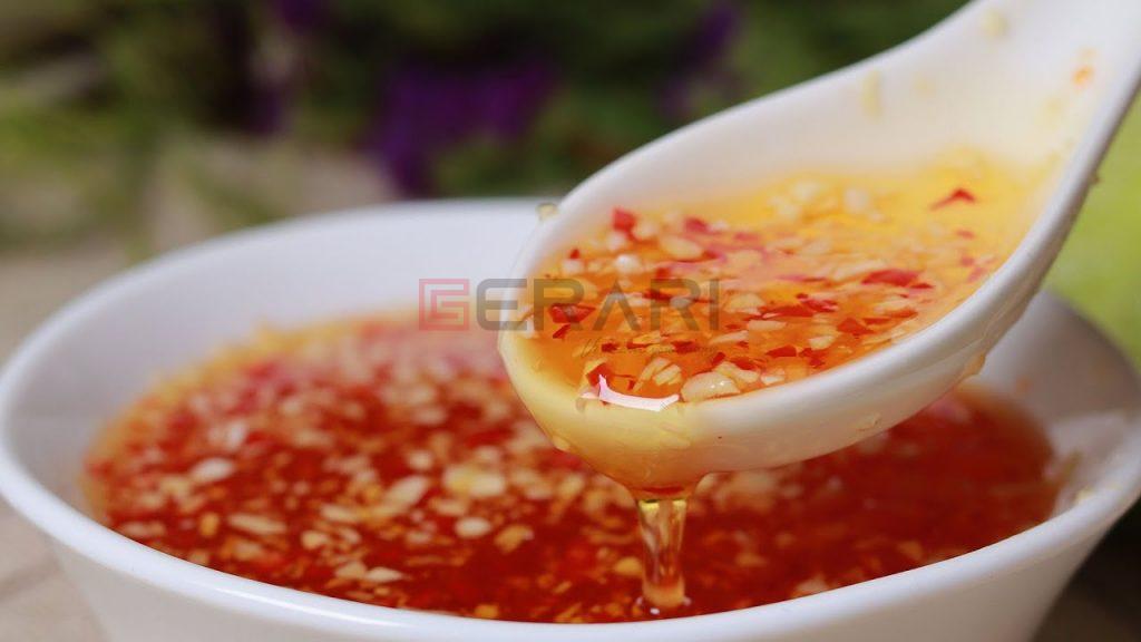 Nước mắm bị lạ màu có phải hỏng không?