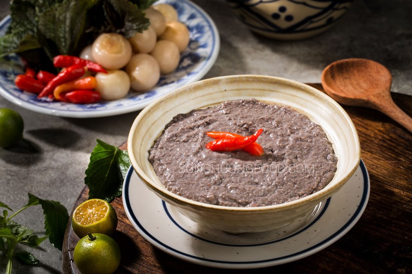 Món tôm nướng mắm nhĩ hấp dẫn