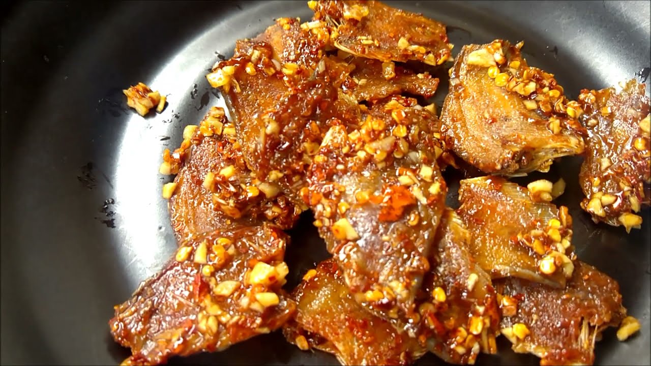 Khô cá sặc nước mắm: Cách làm chuẩn vị miền Tây đậm đà 8 Quy trình sơ chế cá sặc làm khô trước khi ướp nước mắm miền Tây