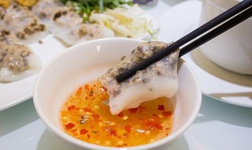 Bánh cuốn nước mắm chuẩn vị ngon như quán tại nhà 8 Bánh cuốn ăn kèm nước mắm chua ngọt truyền thống Việt Nam