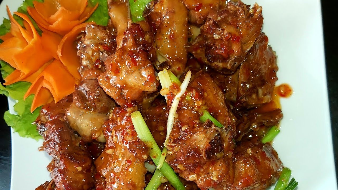 Cơm vịt nước mắm: cách làm giòn ngon chuẩn nhà hàng 16 Hình minh họa nước mắm tỏi ớt sánh đậm dùng cho cơm vịt nước mắm