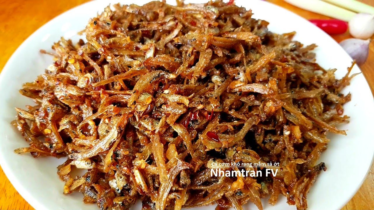 Cá khô chiên nước mắm giòn ngon chuẩn vị tại nhà 10 Món cá khô chiên nước mắm hoàn chỉnh phủ sốt tỏi ớt hấp dẫn