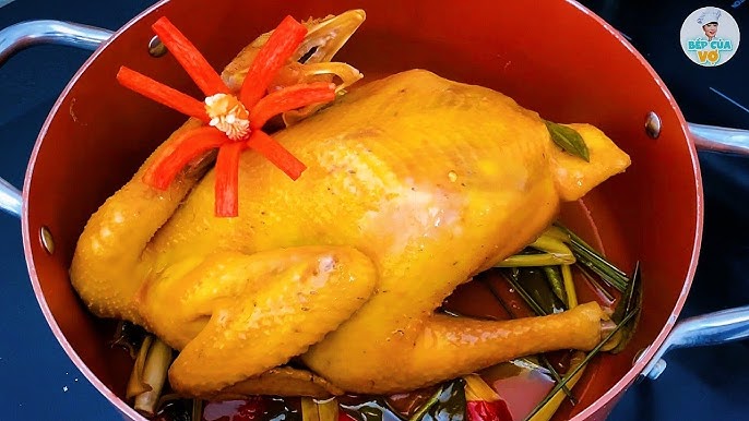 Trai Hấp Nước Mắm Ngon Chuẩn: Bí Quyết Không Tanh, Không Dai 9 Món trai hấp nước mắm thơm ngon với hành lá, gừng và nước mắm đậm đà