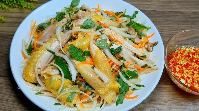 Gỏi rau răm nước mắm ngon chuẩn vị Việt dễ làm tại nhà 8 Gỏi rau răm nước mắm Việt Nam truyền thống với rau răm tươi và nước mắm chua ngọt