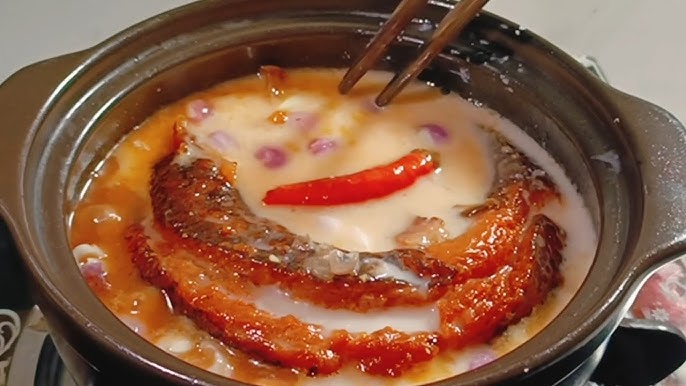 Cá Lóc Kho Nước Mắm Đậm Đà Chuẩn Vị Miền Tây Dễ Làm 10 Quá trình kho cá lóc nước mắm liu riu trên bếp