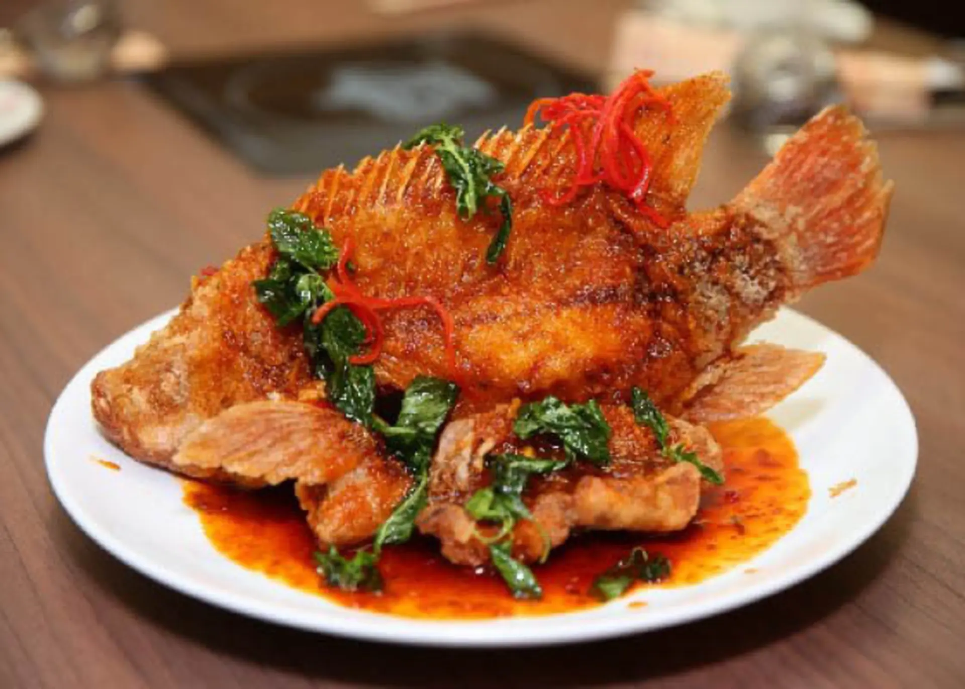 Cá Chiên Nước Mắm Giòn Ngon Chuẩn Nhà Hàng Tại Nhà 8 Kỹ thuật chiên cá vàng giòn ngập dầu để làm món cá chiên nước mắm