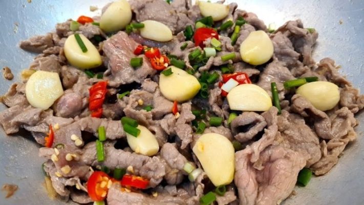 Thịt Bò Xào Nước Mắm Ngon Mềm: Công Thức Chuẩn, Không Bị Dai 10 Món thịt bò xào nước mắm vừa chín tới giữ được độ mềm và màu sắc hấp dẫn
