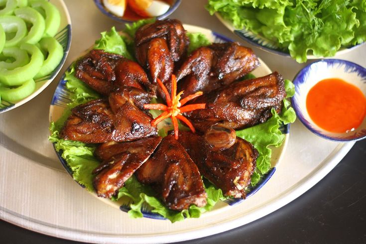 Chim Cút Chiên Nước Mắm Giòn Rụm Chuẩn Nhà Hàng Tại Nhà 11 Chim cút đã sơ chế sạch và chuẩn bị ướp gia vị cho món chiên nước mắm