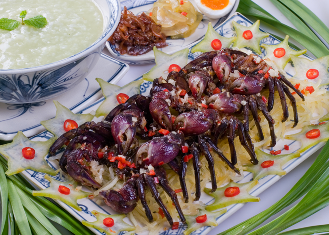 Mắm ba khía là gì? Đặc sản miền Tây chuẩn vị Cà Mau 8 Mắm ba khía miền Tây ăn kèm xoài xanh và cơm trắng