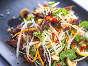 Nộm bò khô nước mắm: công thức chuẩn vị, dễ làm tại nhà 9 Bí quyết pha nước mắm trộn nộm bò khô đậm đà chuẩn vị