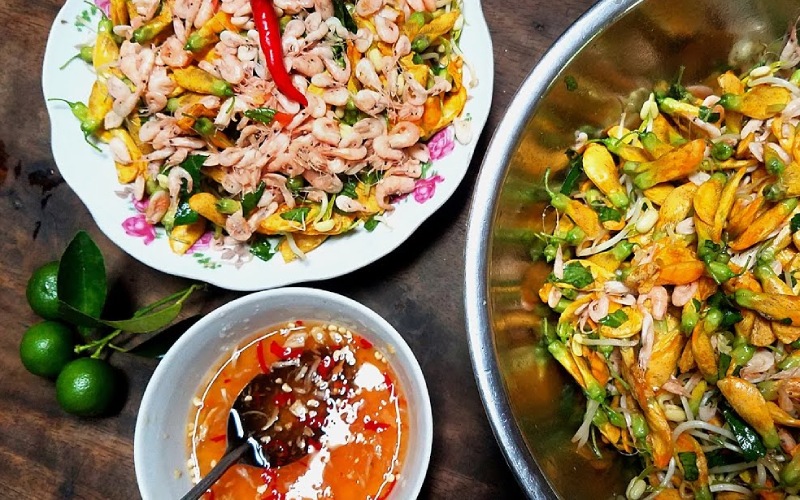 Gỏi bông điên điển nước mắm: cách làm chuẩn miền Tây dễ nhất 9 Cánh đồng bông điên điển miền Tây mùa nước nổi dùng làm gỏi tươi ngon
