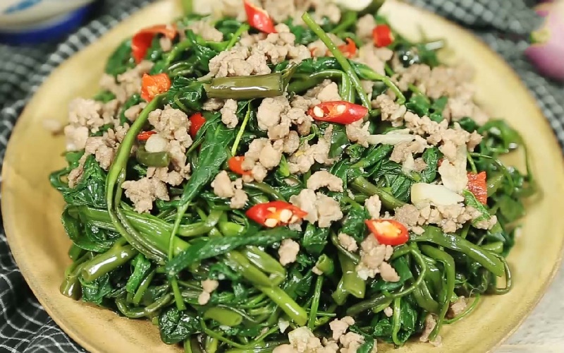 Rau Muống Xào Nước Mắm Giòn Ngon Chuẩn Vị Nhà Hàng 8 Rau muống tươi chuẩn bị cho món xào nước mắm