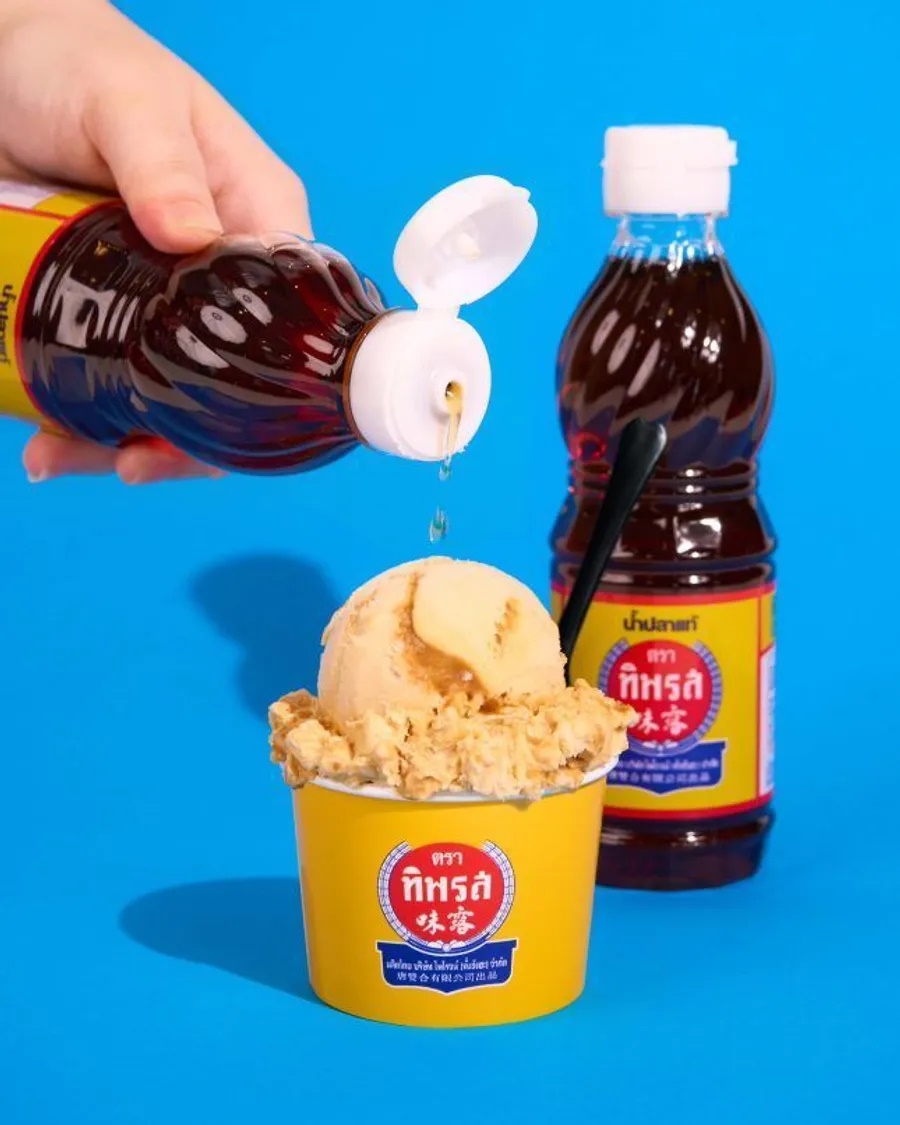 Nước mắm caramel tráng miệng: bí mật vị umami độc đáo 6 Món tráng miệng kem kết hợp sốt caramel nước mắm sáng tạo trong ẩm thực fusion Việt Nam