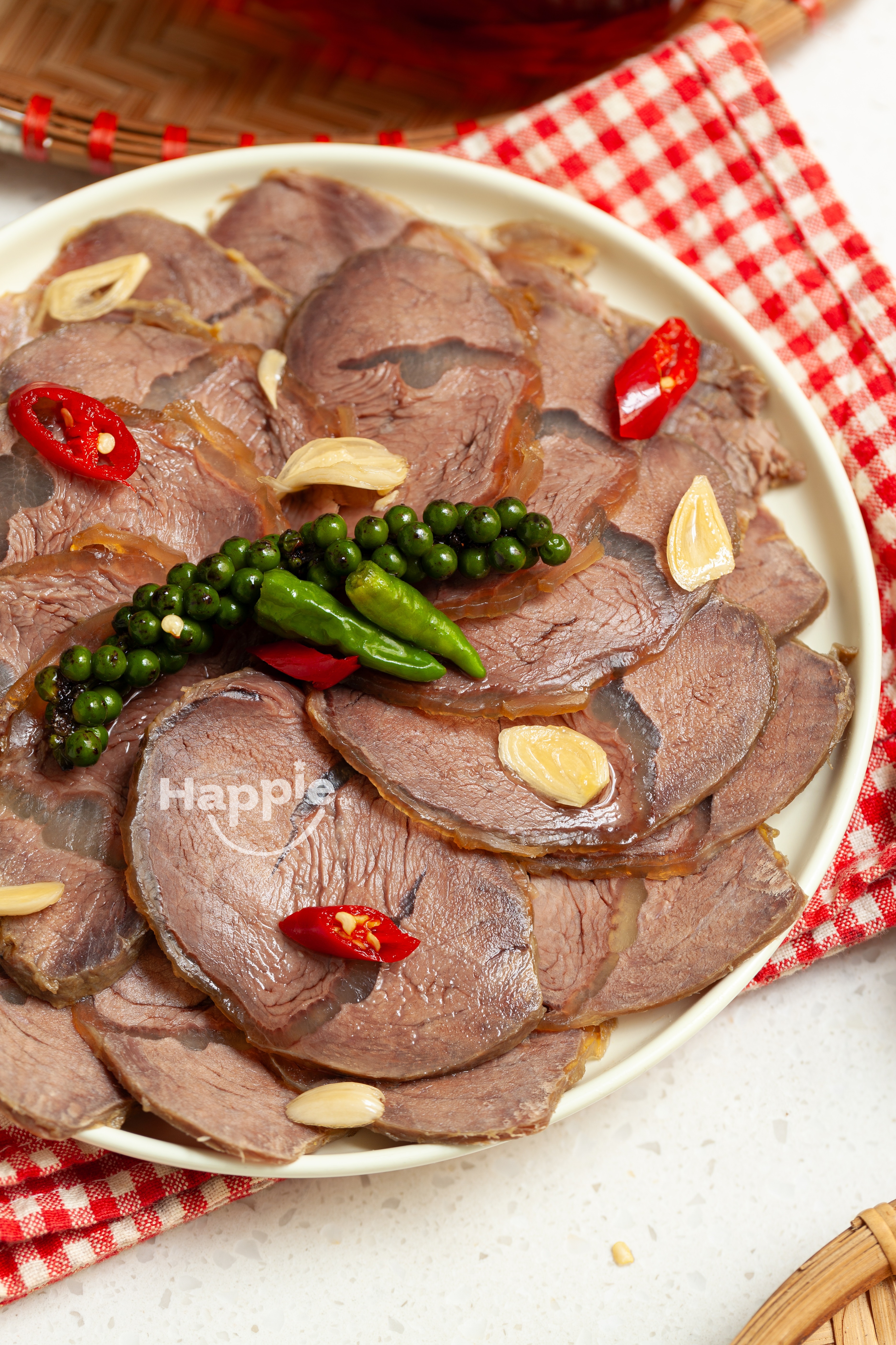 Bò hầm nước mắm mềm ngon chuẩn vị tại nhà 8 Thịt bò ướp gia vị chuẩn bị hầm nước mắm