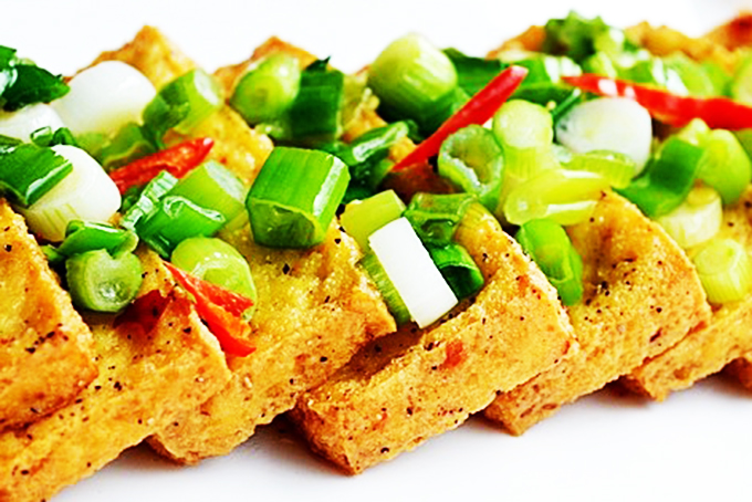 Đậu hũ non chấm nước mắm ngon chuẩn vị tại nhà 9 Đậu hũ non tươi từ đậu nành dùng để ăn kèm nước mắm
