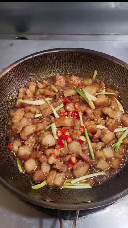 Ba ba kho nước mắm chuẩn vị đậm đà tại nhà 11 Ba ba sống trong môi trường nuôi, minh họa cách chọn nguyên liệu tươi
