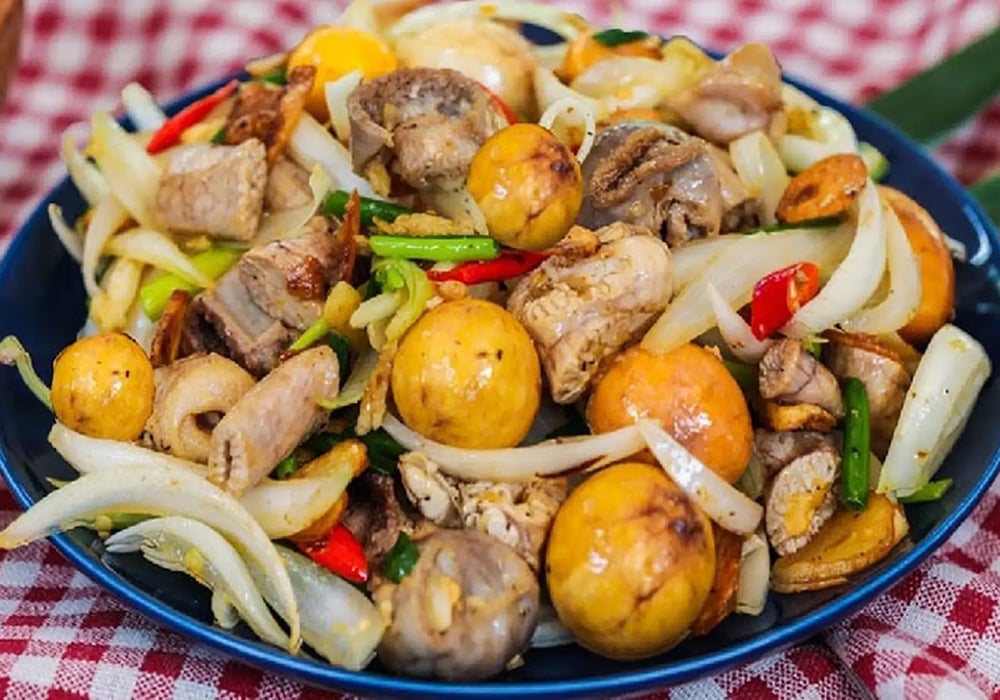 Lòng gà xào nước mắm: cách làm giòn ngon chuẩn quán 9 Sơ chế lòng gà sạch trước khi xào nước mắm