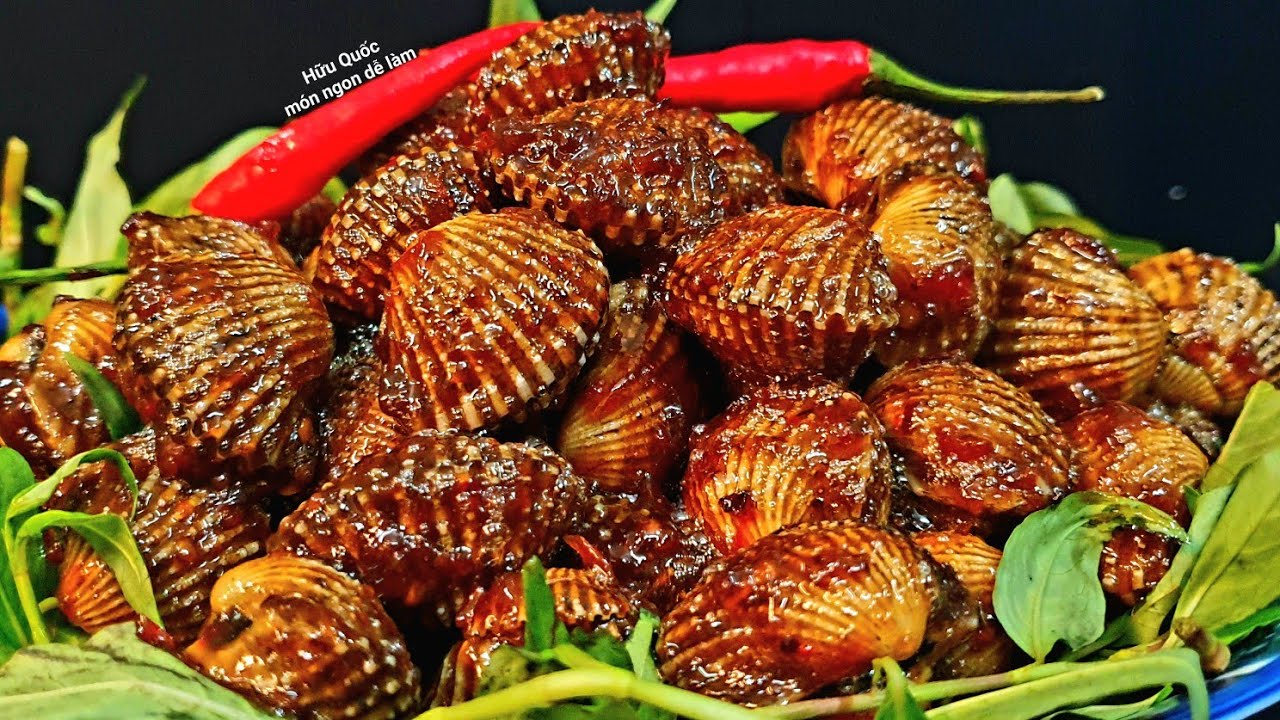 Sò Huyết Nước Mắm Ngon Chuẩn Quán: Cách Làm Đậm Đà, Không Tanh 8 Món sò huyết nước mắm thơm ngon với nước mắm tỏi ớt và rau răm