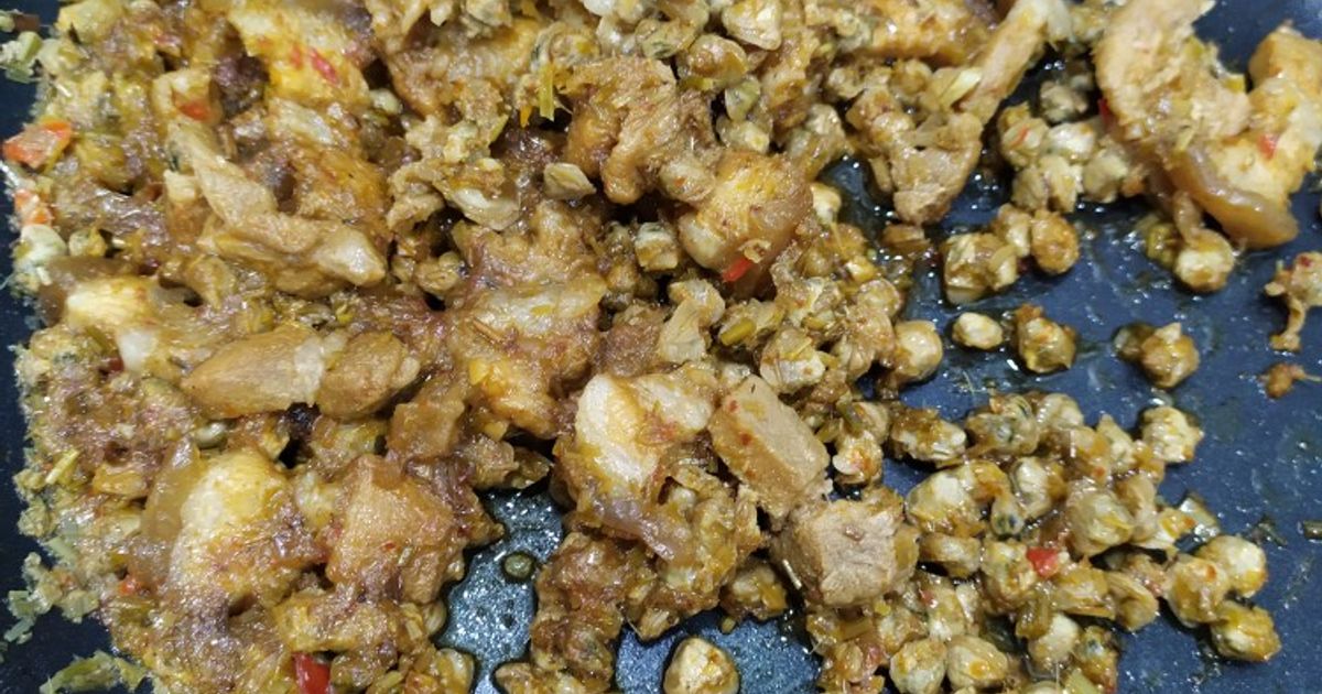 Hến xào nước mắm ngon chuẩn vị – Cách làm không tanh tại nhà 9 Món hến xào nước mắm đậm đà hấp dẫn kiểu Việt Nam với màu sắc óng ánh và tỏi ớt thơm lừng