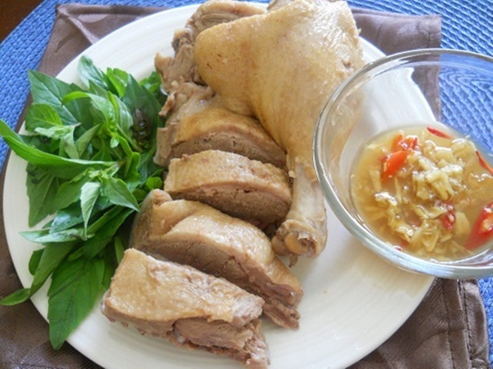 Vịt luộc chấm nước mắm gừng ngon chuẩn quán ăn tại nhà 9 Món vịt luộc chấm nước mắm gừng truyền thống Việt Nam hấp dẫn